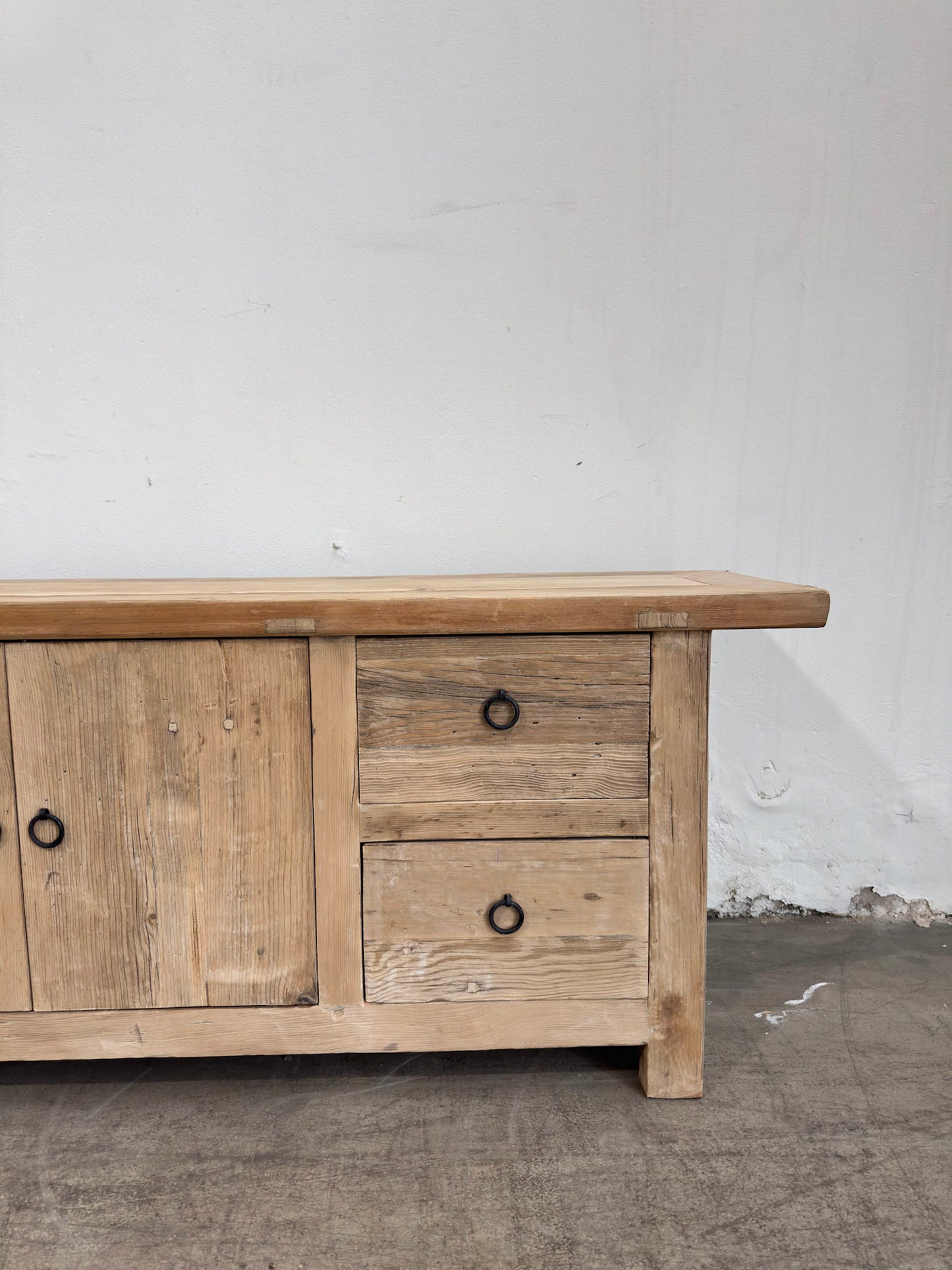 Reclaimed Low Elm TV Cabinet Overhang