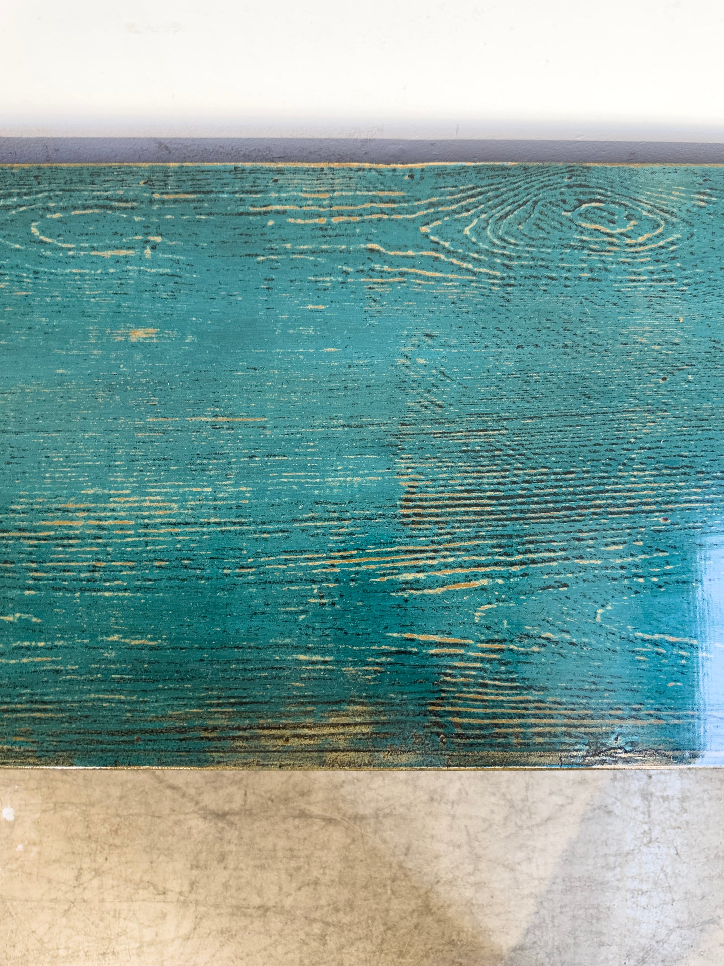 3 Door Blue Lacquered Buffet Table (H5)