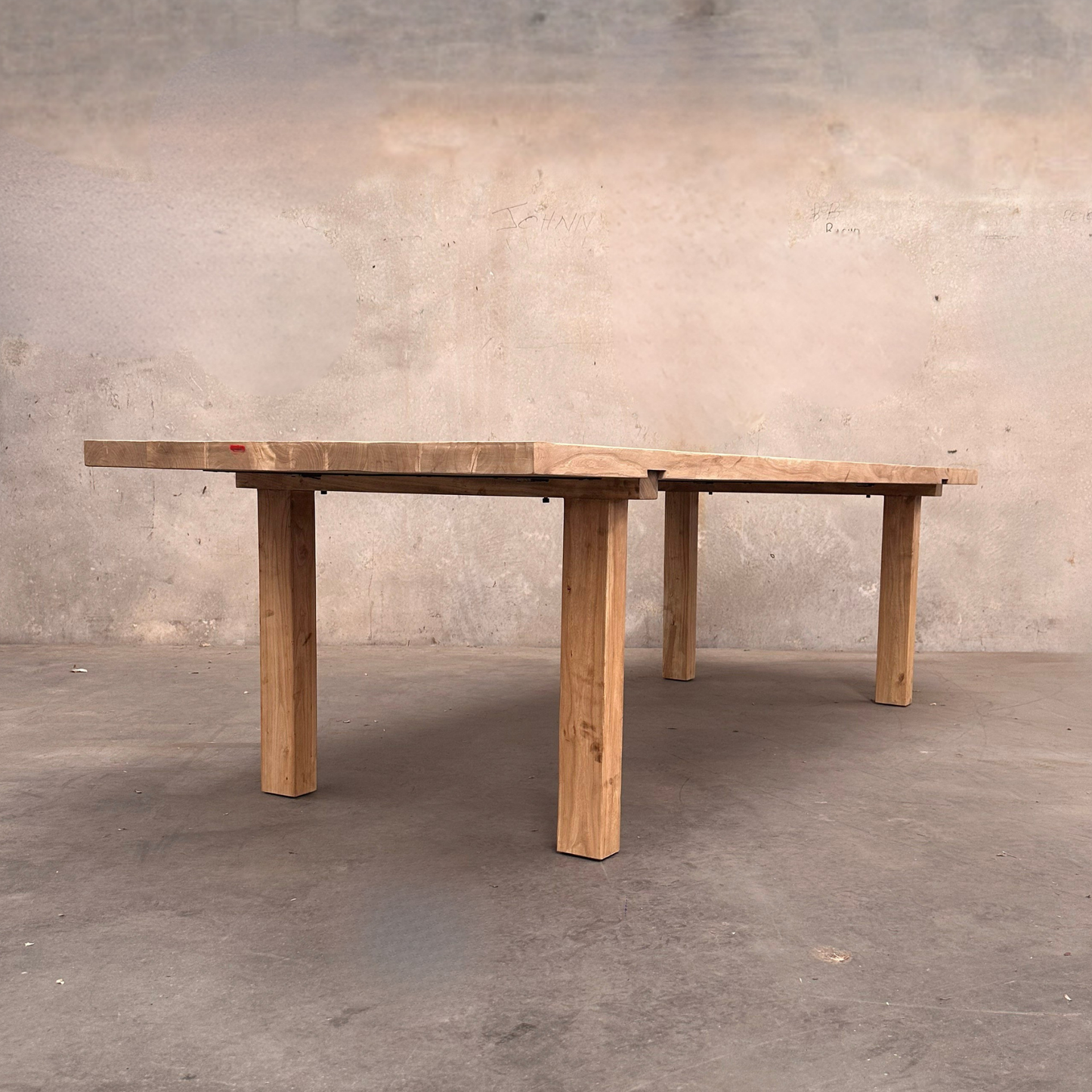Dovetail Table | Natural | 260 cm