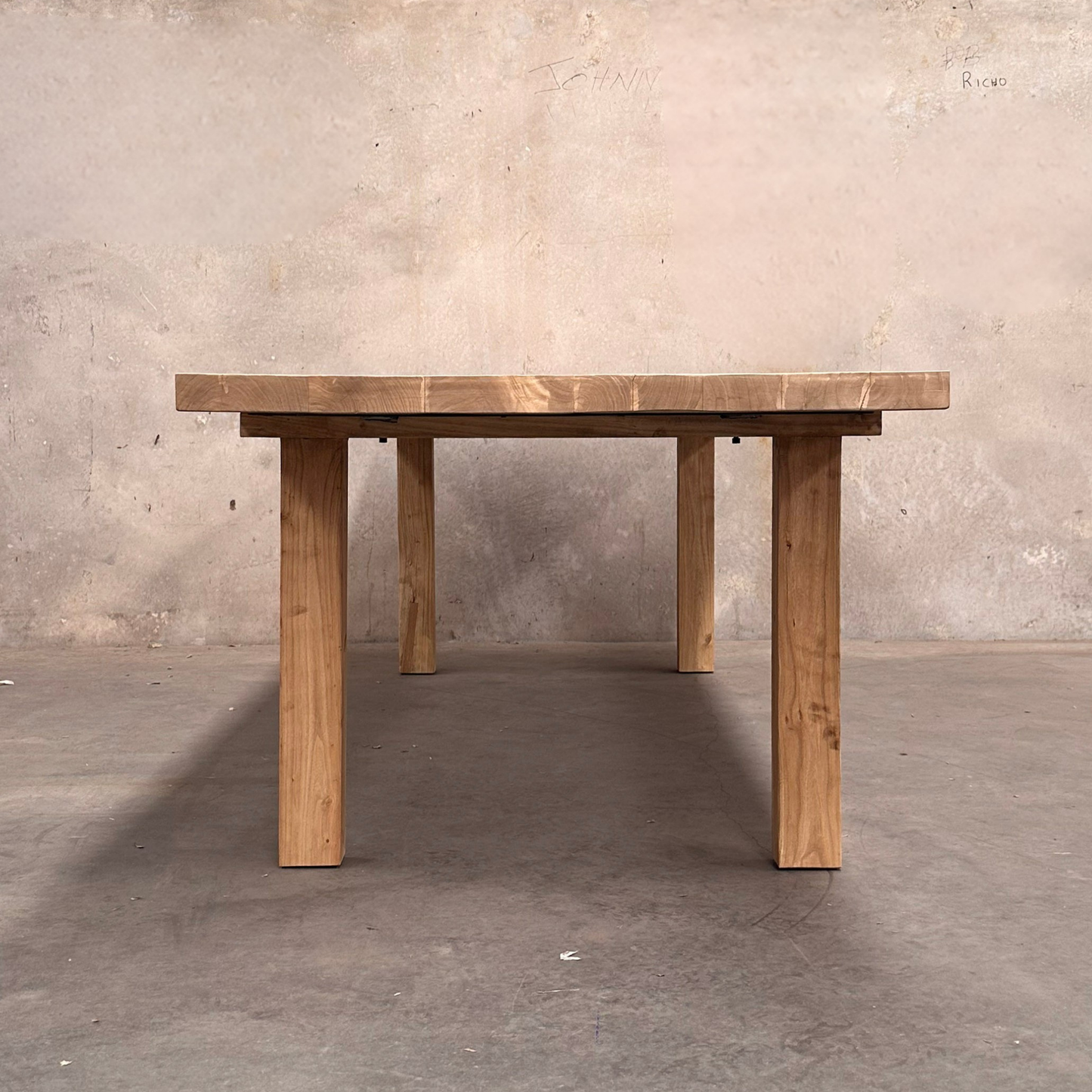 Dovetail Table | Natural | 260 cm