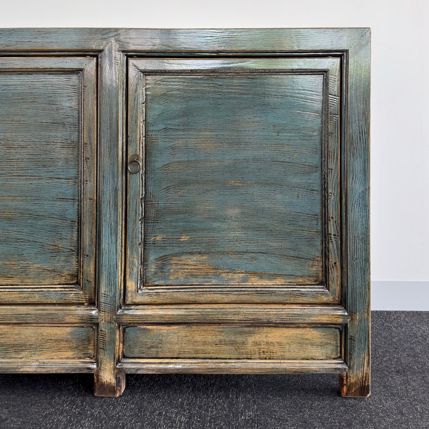 Blue 3 Door Cabinet | Lacquered | 190 cm